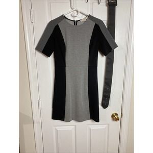 Ann Taylor LOFT Short Gray Dress Belt Black Sides Size 0 Short Sleeve Zippered